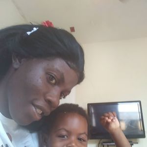 Meet your Posher, Brenda bee